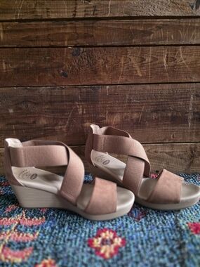 Dr. Scholls Barton Band Wedge - Size 7.5
